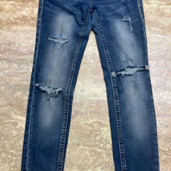Grace Women’s skinny distressed jeans. Size 24 - Picture 3 of 15